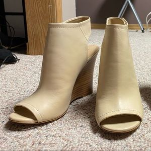 brand new tan aldo wedges